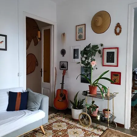 Pequeno Y Encantador Oasis En Барселона